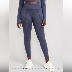Seamless Quarter Zip Rib-Panelled Pants
